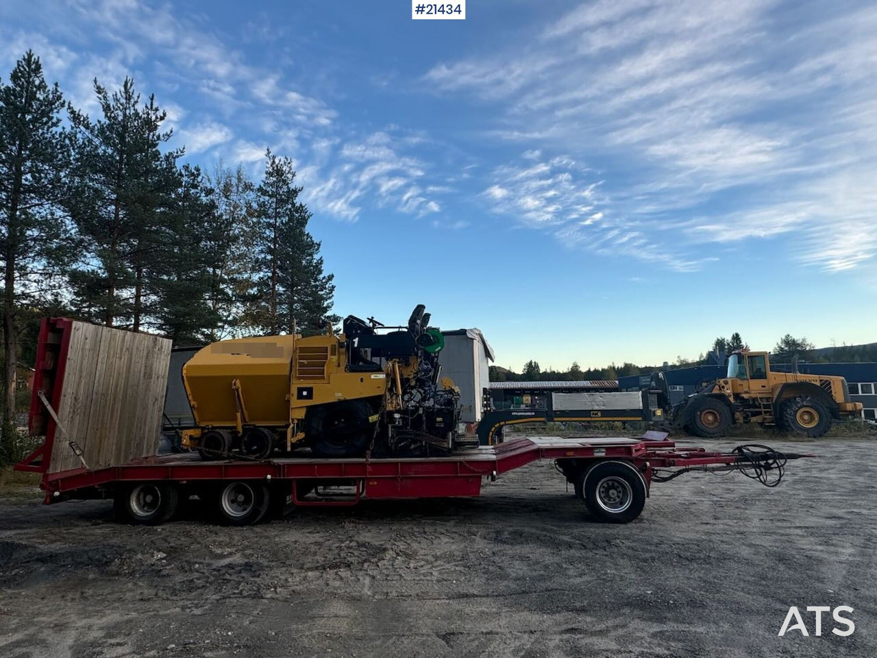 Caterpillar AP 300 - راصف أسفلت: صورة 2 Caterpillar AP 300 - راصف أسفلت: صورة 2