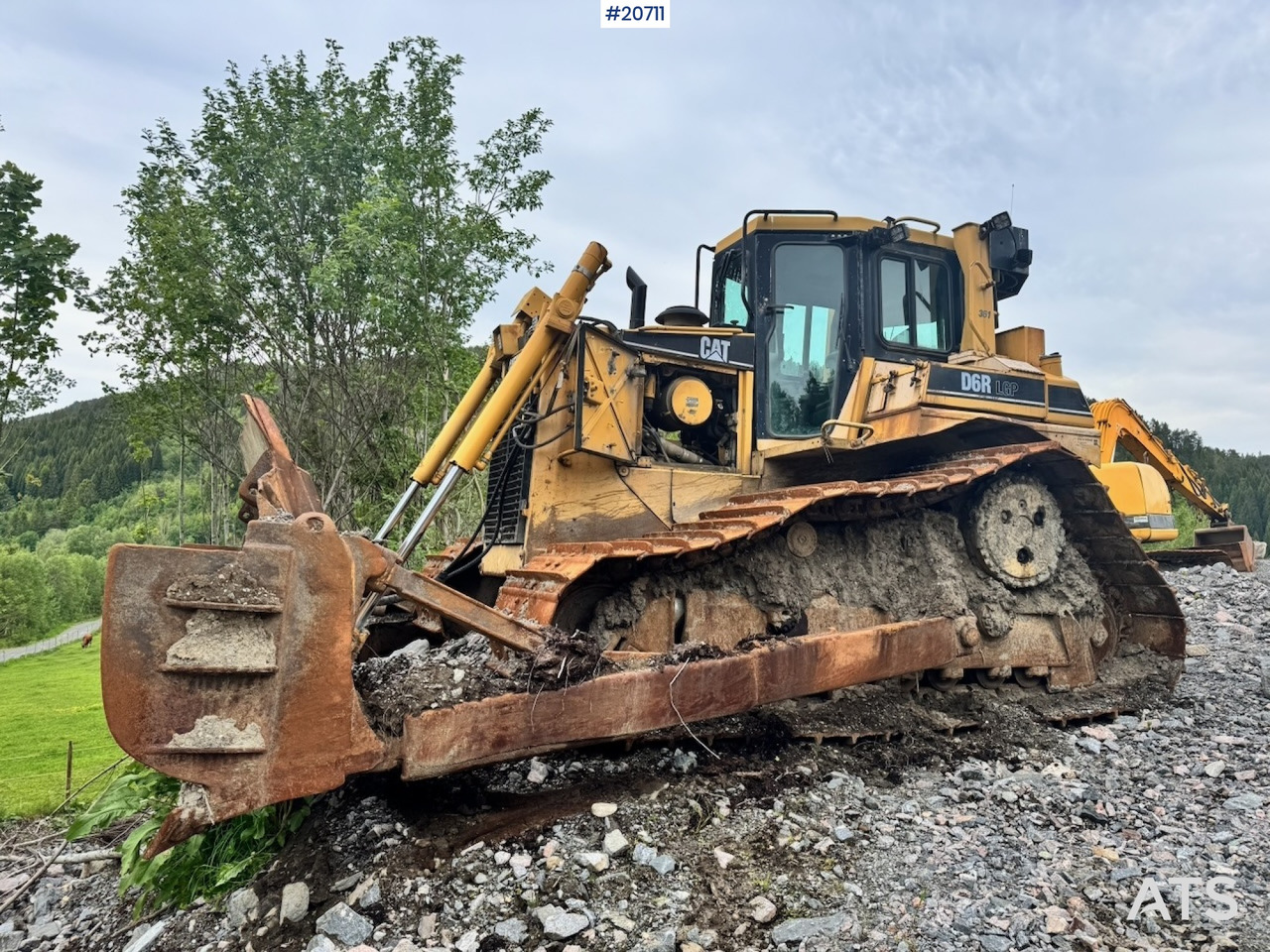 Caterpillar D6R LGP - بلدوزر: صورة 2 Caterpillar D6R LGP - بلدوزر: صورة 2