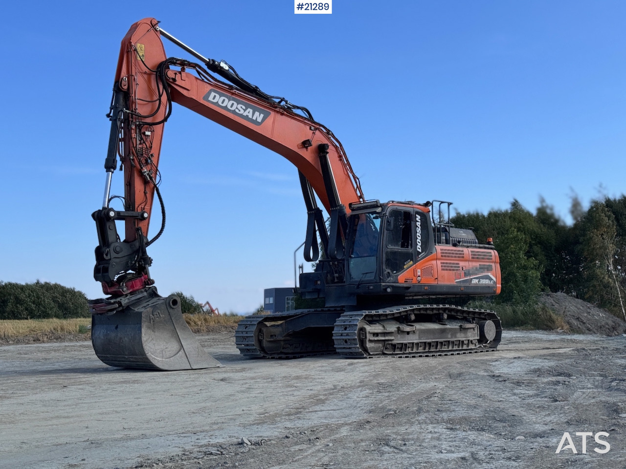 Doosan DX-300LC7 - حفار زاحف: صورة 1 Doosan DX-300LC7 - حفار زاحف: صورة 1