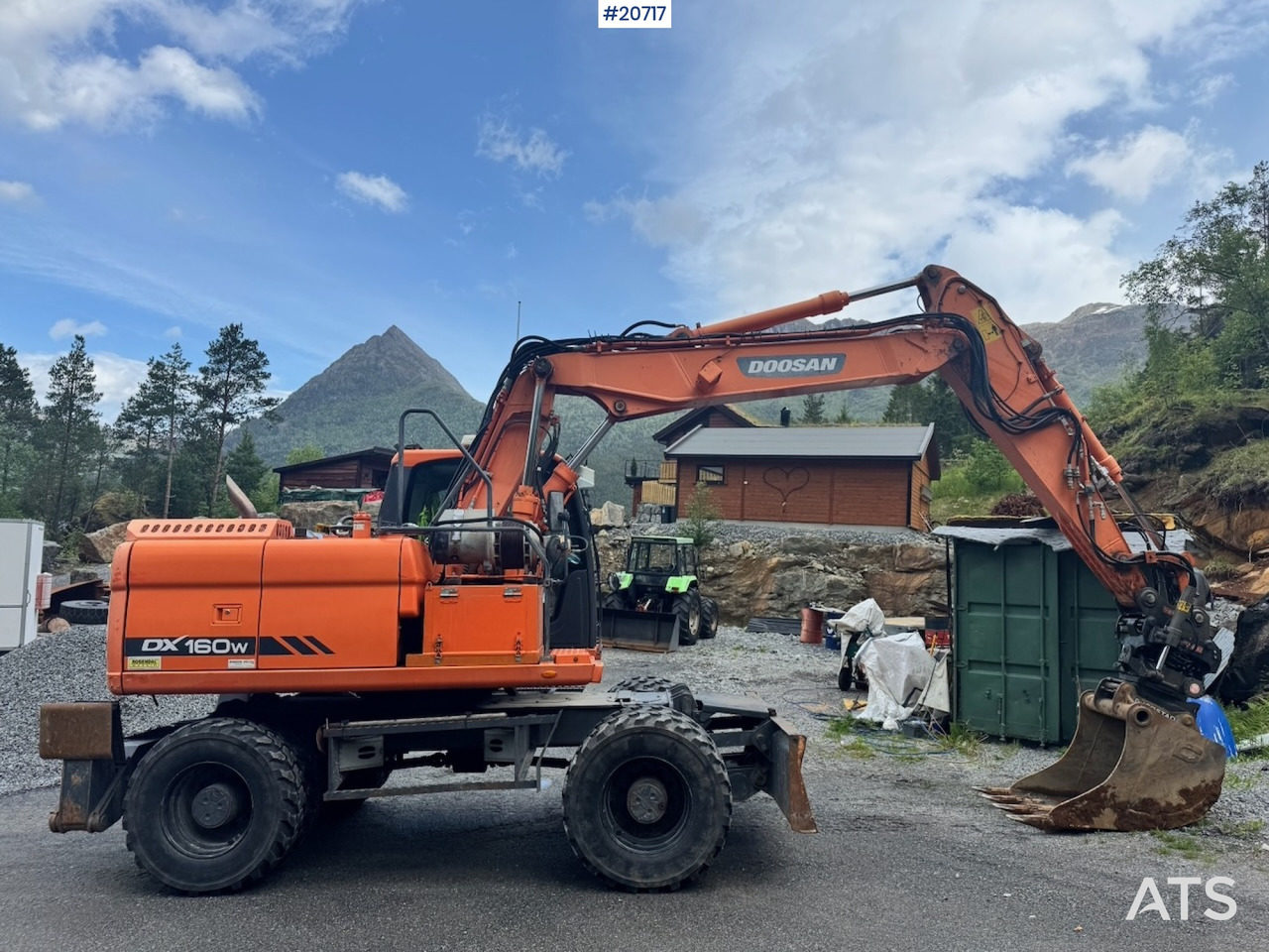 حفّار Doosan DX140W-3: صورة 6