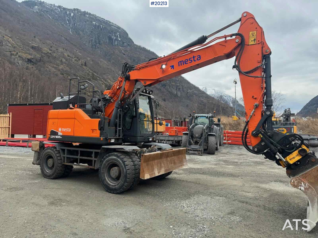 Doosan DX165W-5 - اللودر بعجل: صورة 2 Doosan DX165W-5 - اللودر بعجل: صورة 2