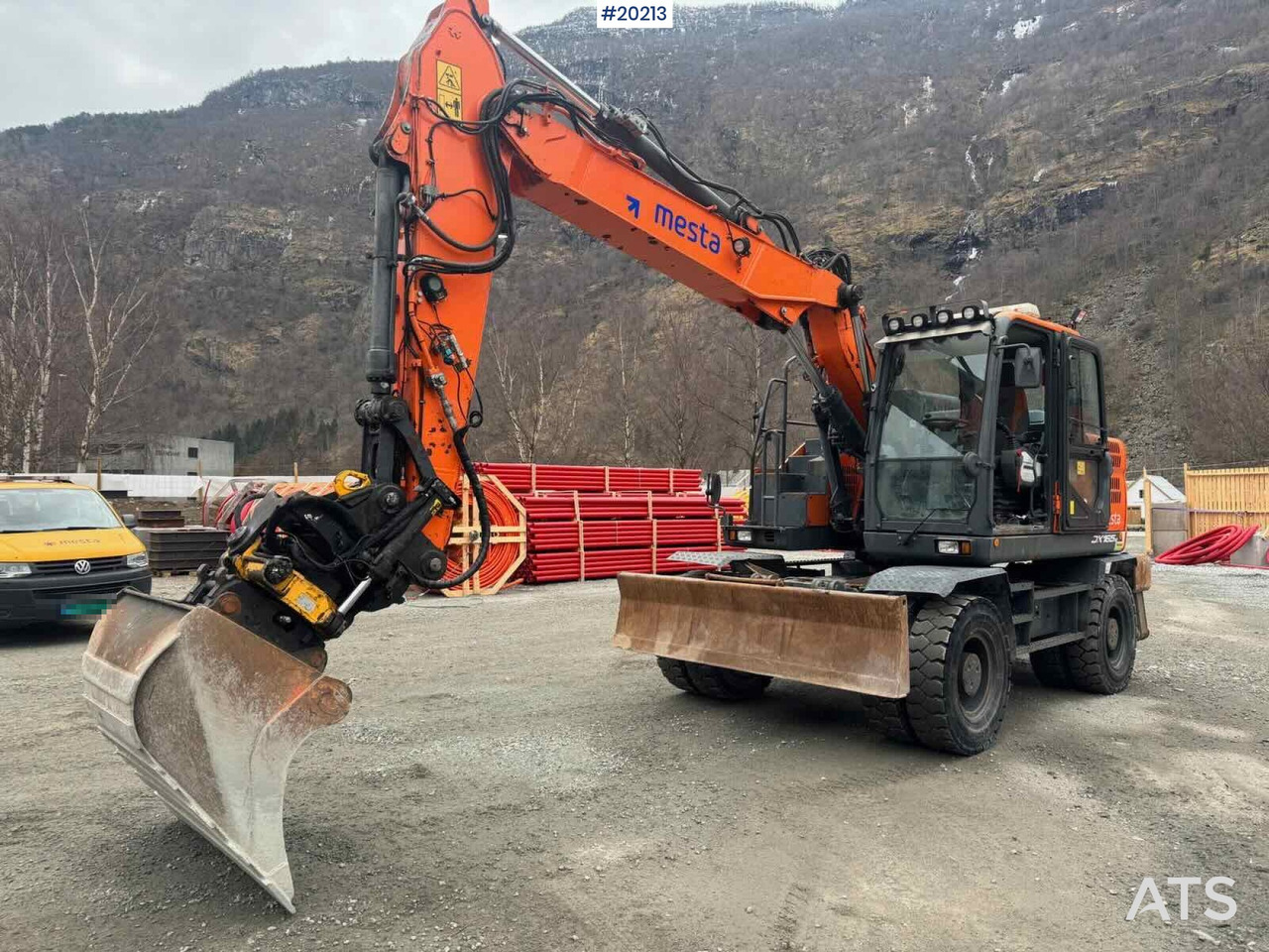 Doosan DX165W-5 - اللودر بعجل: صورة 1 Doosan DX165W-5 - اللودر بعجل: صورة 1