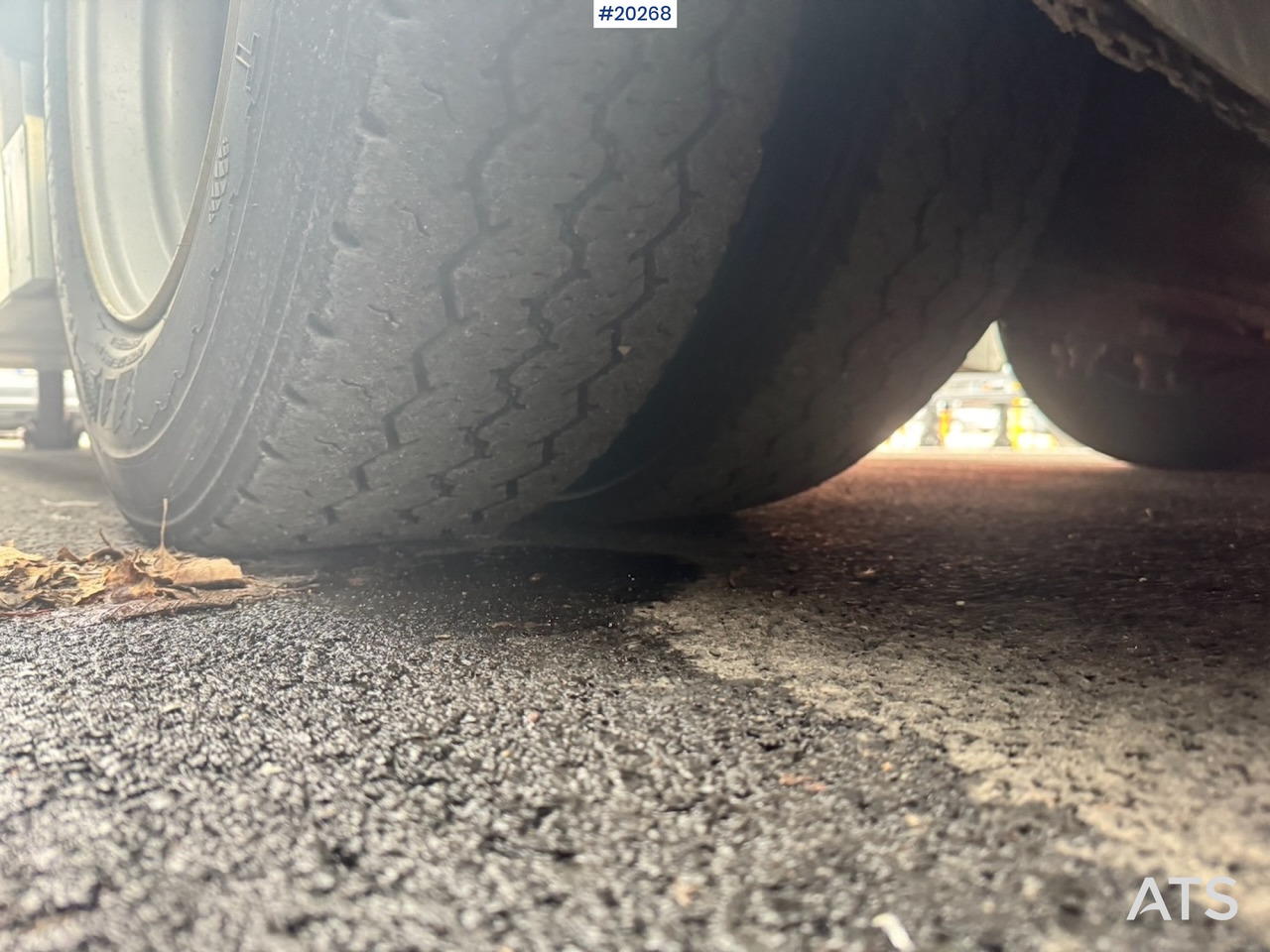 نصف مقطورة بصندوق مغلق Ekeri Jumbo semi: صورة 6