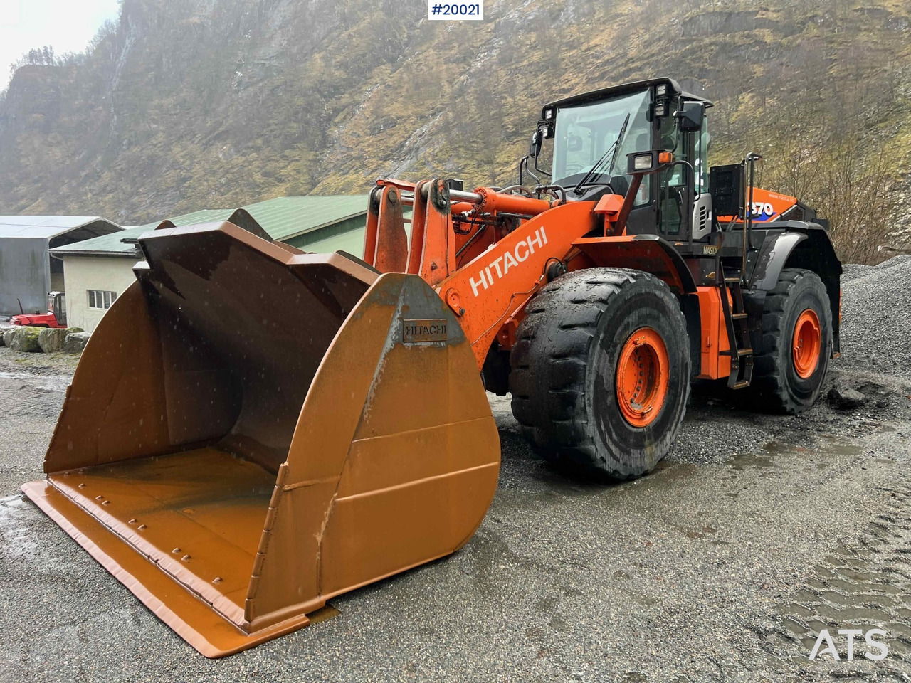 Hitachi zw370-6 Hjullaster m/ vekt, skriver og skuffe - اللودر بعجل: صورة 1 Hitachi zw370-6 Hjullaster m/ vekt, skriver og skuffe - اللودر بعجل: صورة 1