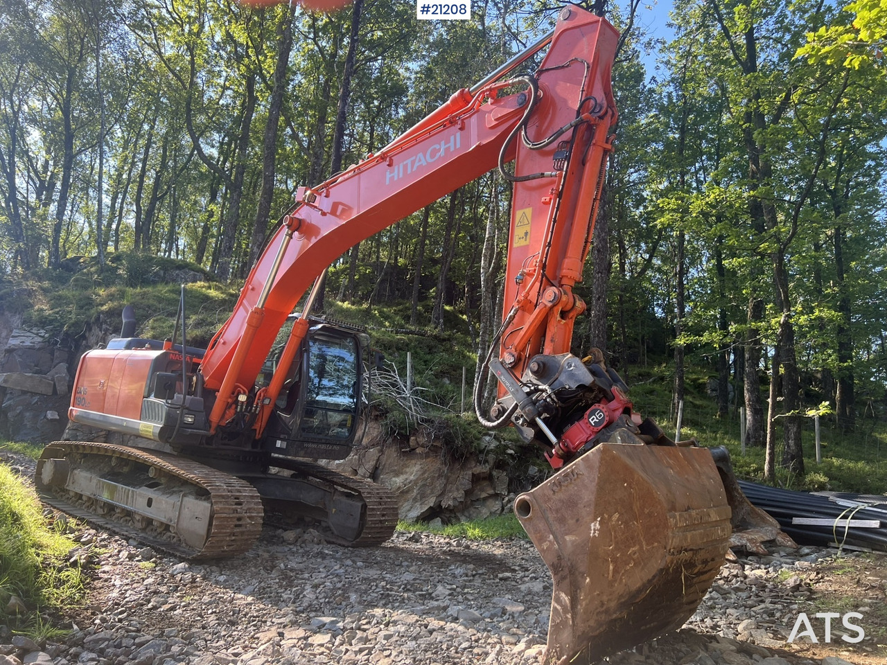 Hitachi zx190lc-5B - حفار زاحف: صورة 3 Hitachi zx190lc-5B - حفار زاحف: صورة 3
