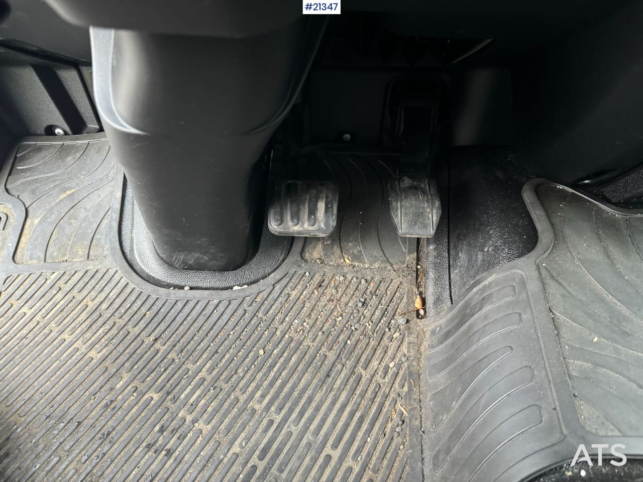 شاحنة صندوقية Iveco Eurocargo 75-210: صورة 28