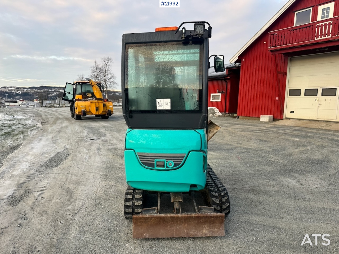 Kobelco 2016 Kobelco SK18 Minigraver m/ Powertilt, 3 skuffer,ripper, klype og Henger. - حفار صغير: صورة 4 Kobelco 2016 Kobelco SK18 Minigraver m/ Powertilt, 3 skuffer,ripper, klype og Henger. - حفار صغير: صورة 4