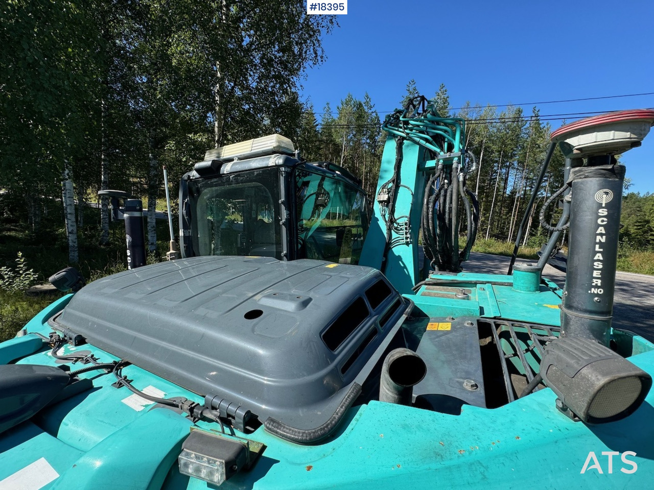 حفّار Kobelco SK140SRLC: صورة 41