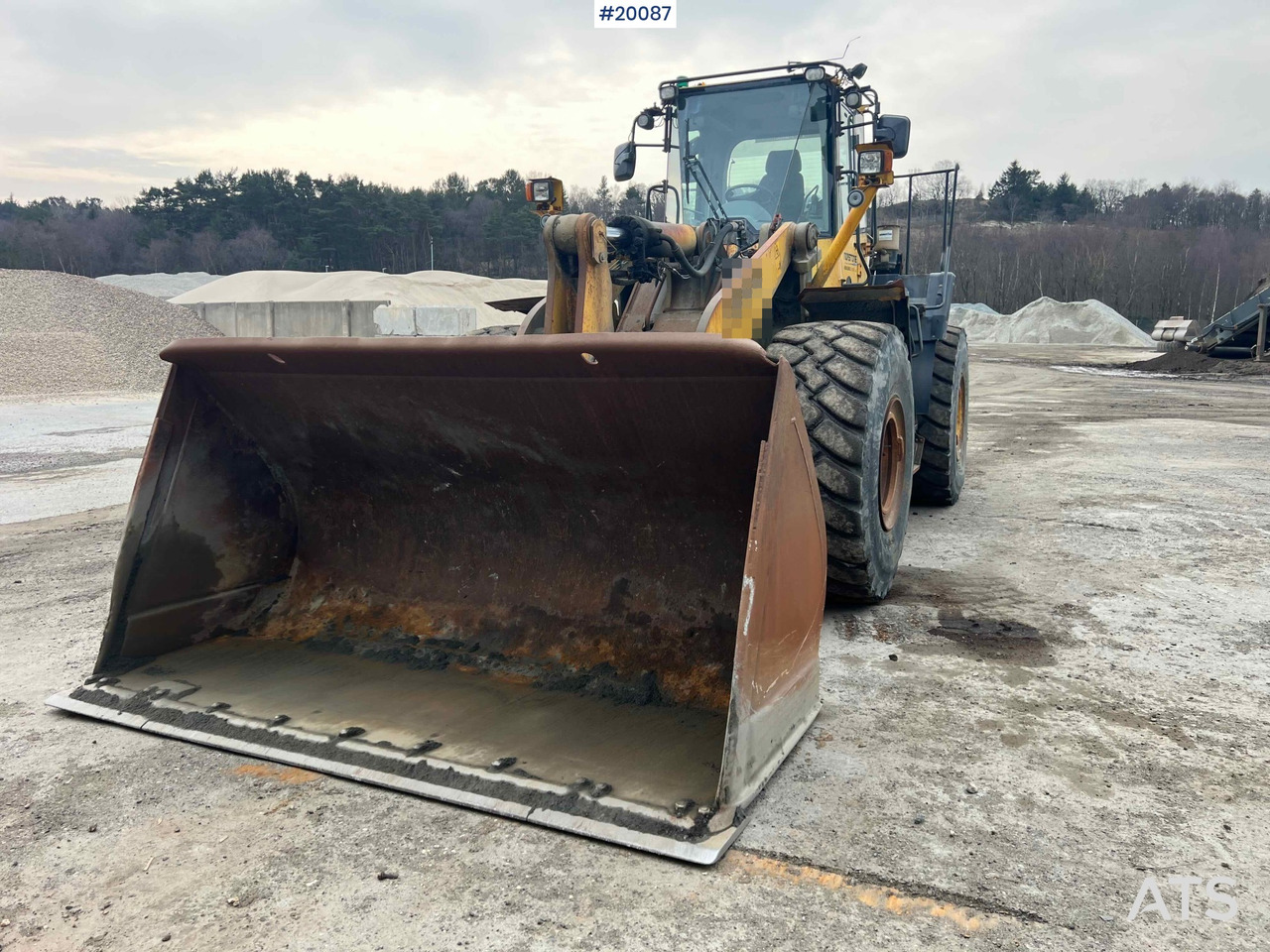 Komatsu WA480-6 - اللودر بعجل: صورة 2 Komatsu WA480-6 - اللودر بعجل: صورة 2