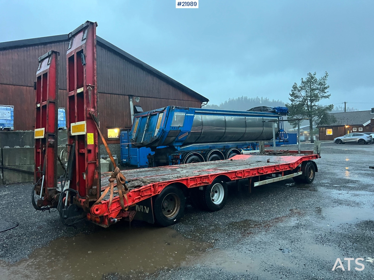 M&V 2008 M&V 3 akslet maskinhenger rep.objekt m/ hydraulisk kjørebroer - مقطورة بلودر منخفض: صورة 4 M&V 2008 M&V 3 akslet maskinhenger rep.objekt m/ hydraulisk kjørebroer - مقطورة بلودر منخفض: صورة 4