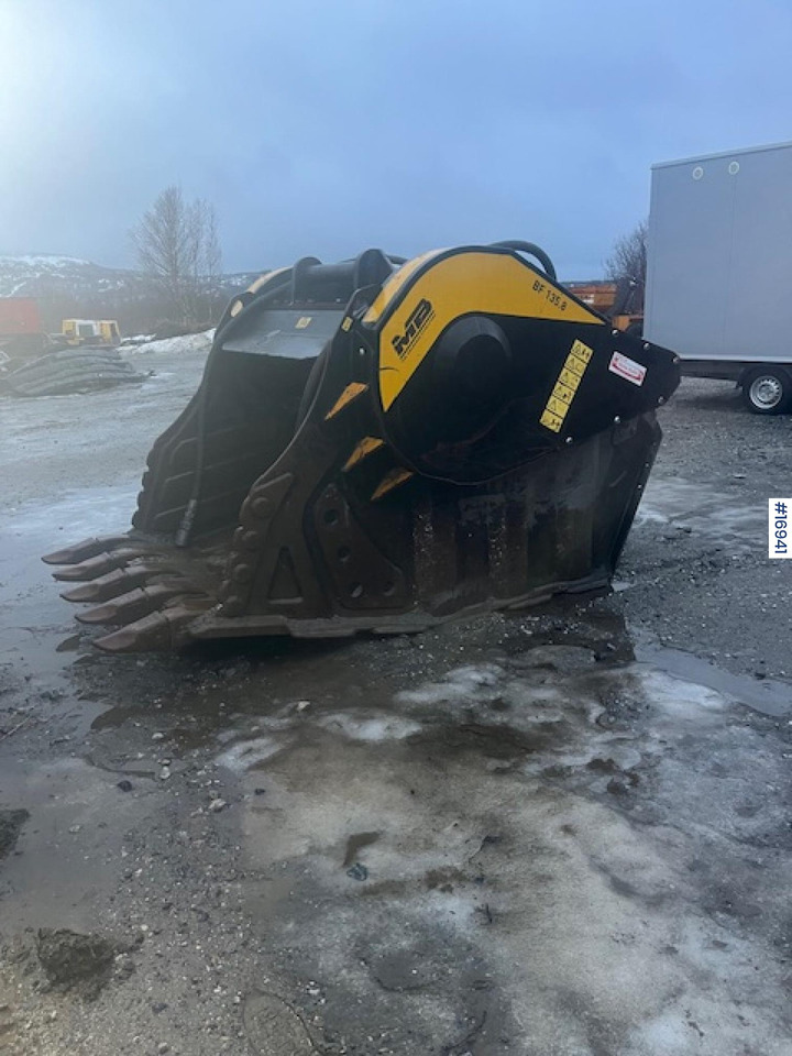 MB knuseskuffe m/ G90 feste - آلات الإنشاء: صورة 1 MB knuseskuffe m/ G90 feste - آلات الإنشاء: صورة 1