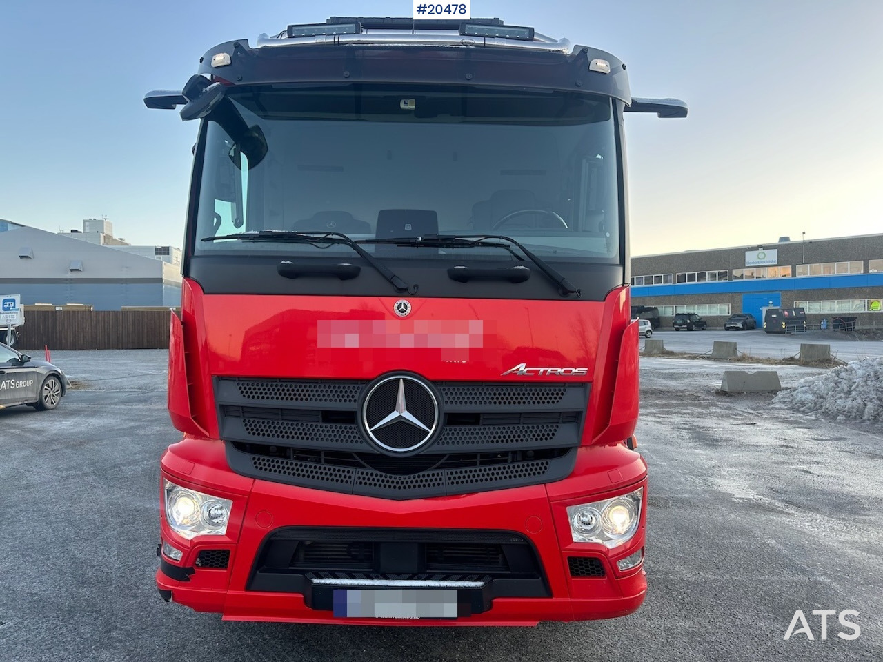 Mercedes 2021 - شاحنة قمامة: صورة 3 Mercedes 2021 - شاحنة قمامة: صورة 3