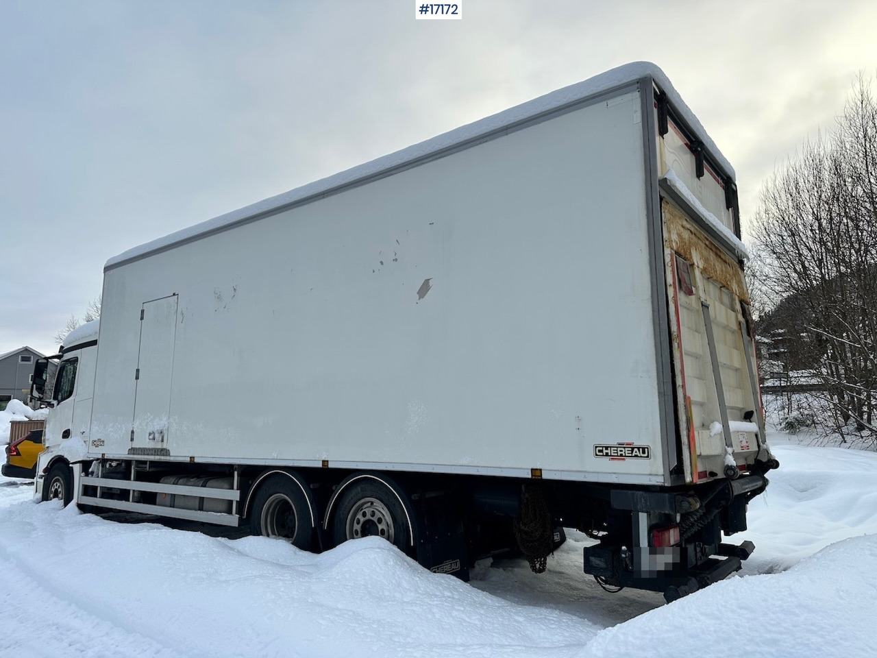 Mercedes Actros 2551 - شاحنة صندوقية: صورة 3 Mercedes Actros 2551 - شاحنة صندوقية: صورة 3