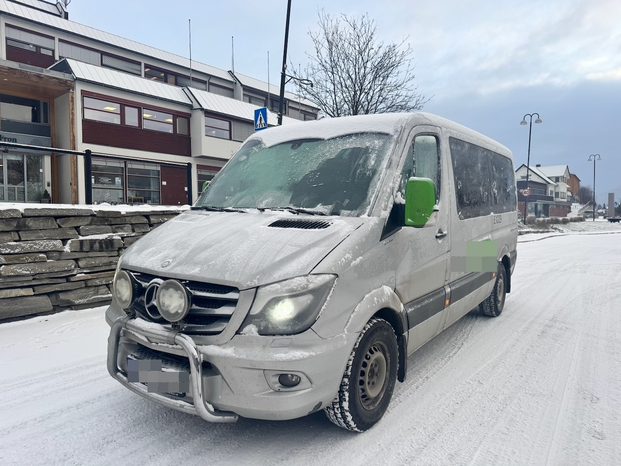 Mercedes Sprinter 316 Minibuss. 9 seter og Rullestolrampe. SE VIDEO - حافلة صغيرة, ميكروباص: صورة 2 Mercedes Sprinter 316 Minibuss. 9 seter og Rullestolrampe. SE VIDEO - حافلة صغيرة, ميكروباص: صورة 2