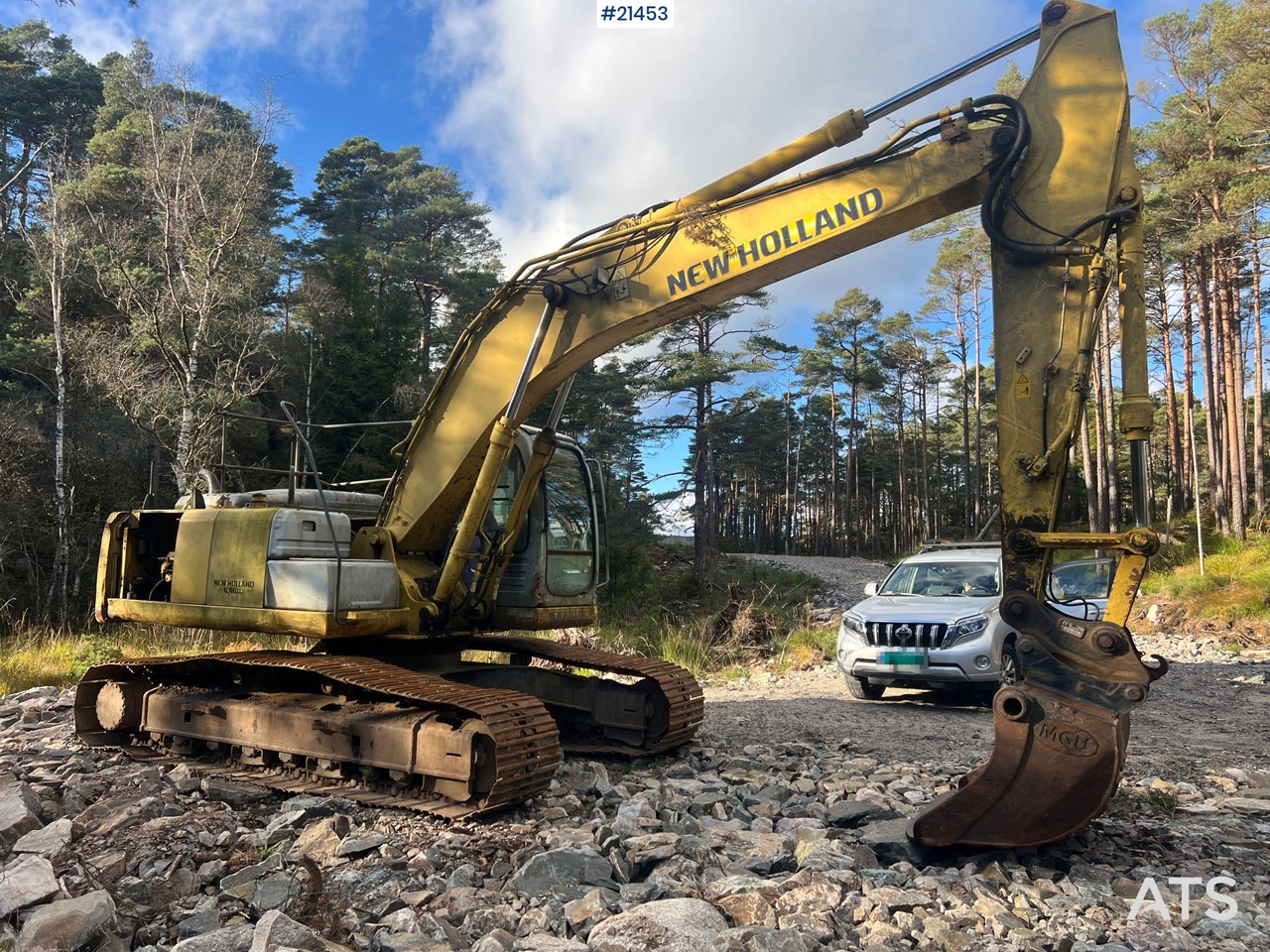 New Holland E215 Gravemaskin - حفار زاحف: صورة 5 New Holland E215 Gravemaskin - حفار زاحف: صورة 5