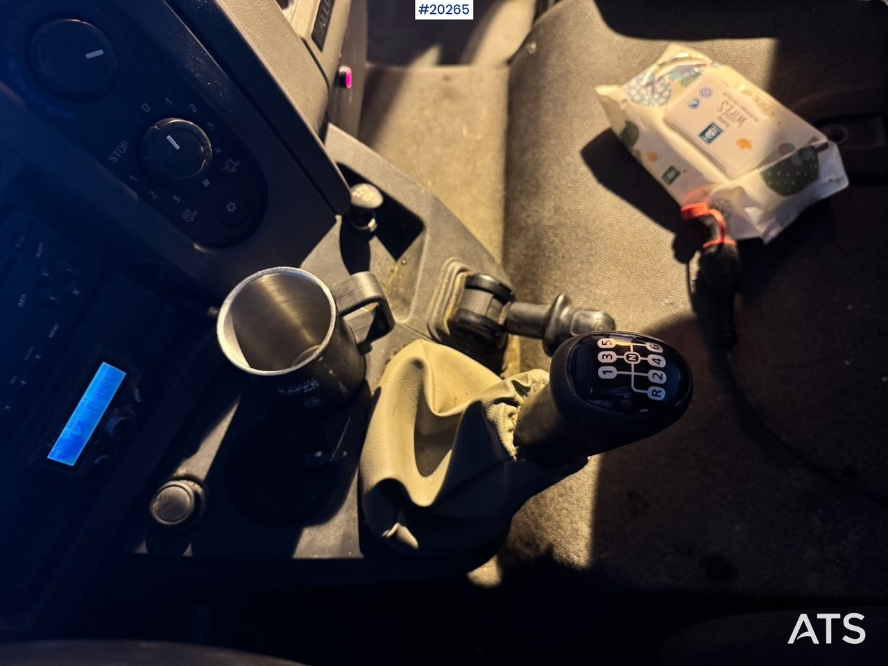 شاحنة صندوقية Renault midlum 220.08: صورة 30