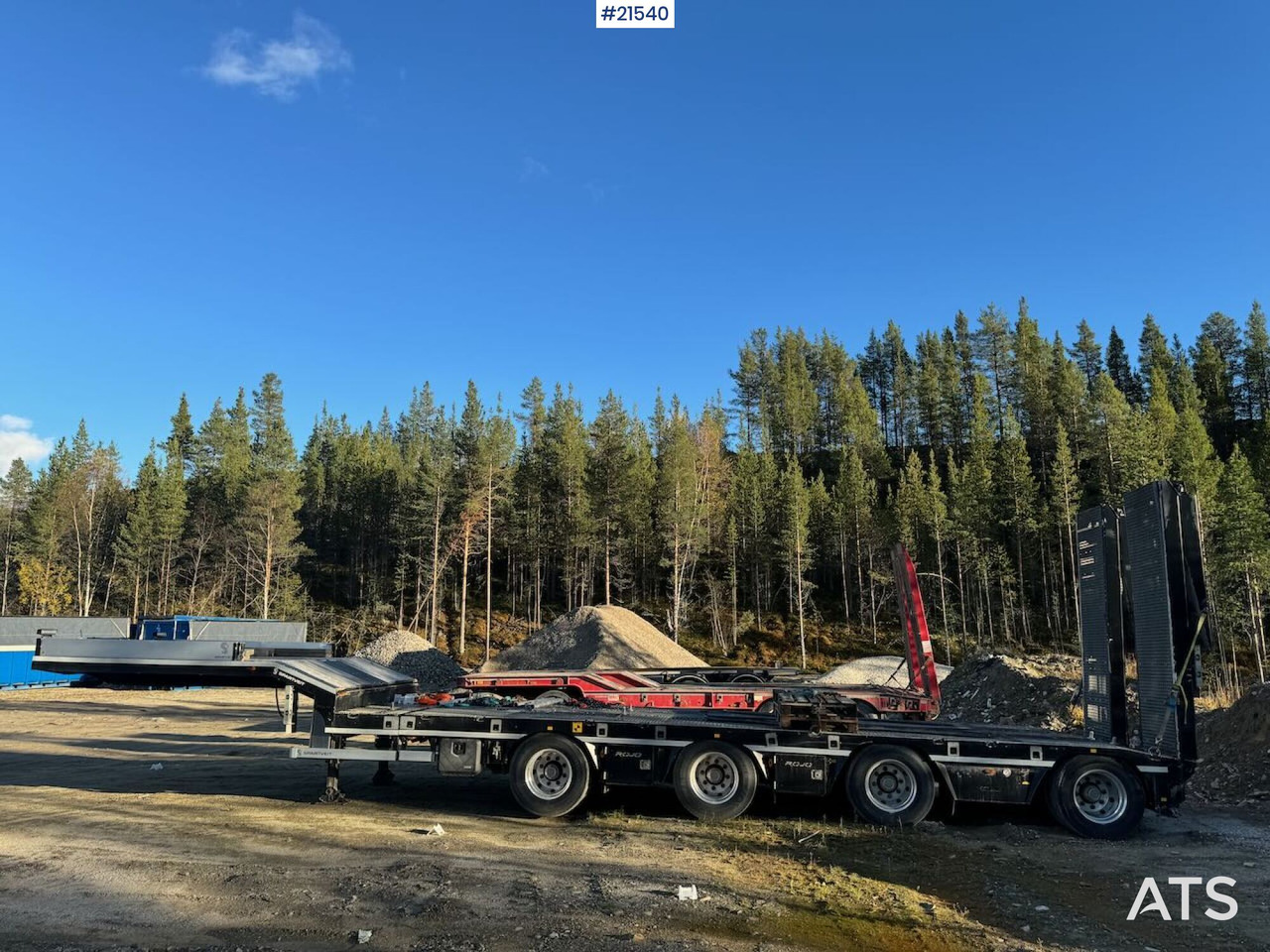 Rojo 2021 Rojo Maskinsemi m/ hydrauliske kjørebruer - نصف مقطورة بلودر منخفض: صورة 4 Rojo 2021 Rojo Maskinsemi m/ hydrauliske kjørebruer - نصف مقطورة بلودر منخفض: صورة 4