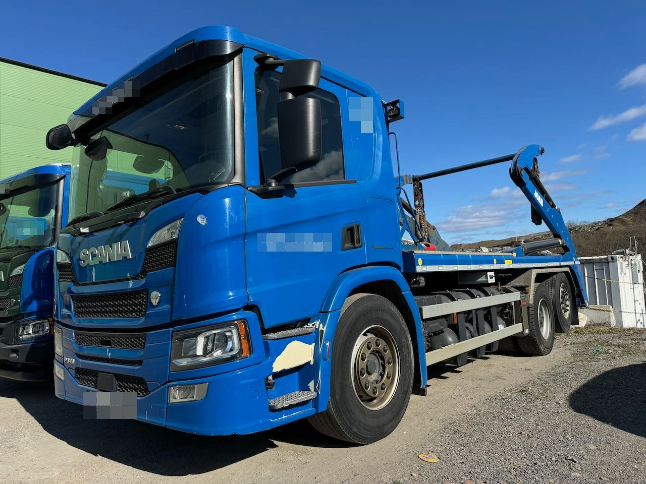 Scania P340 6x2 Liftdumper m/ Joab påbygg SE VIDEO - شاحنة لودر انزلاقي: صورة 2 Scania P340 6x2 Liftdumper m/ Joab påbygg SE VIDEO - شاحنة لودر انزلاقي: صورة 2