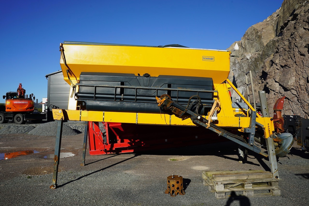 Schmidt Schmidt Stratos B70-36 sandstrøer med styringspanel - ناثر غبار/ ملح: صورة 2 Schmidt Schmidt Stratos B70-36 sandstrøer med styringspanel - ناثر غبار/ ملح: صورة 2