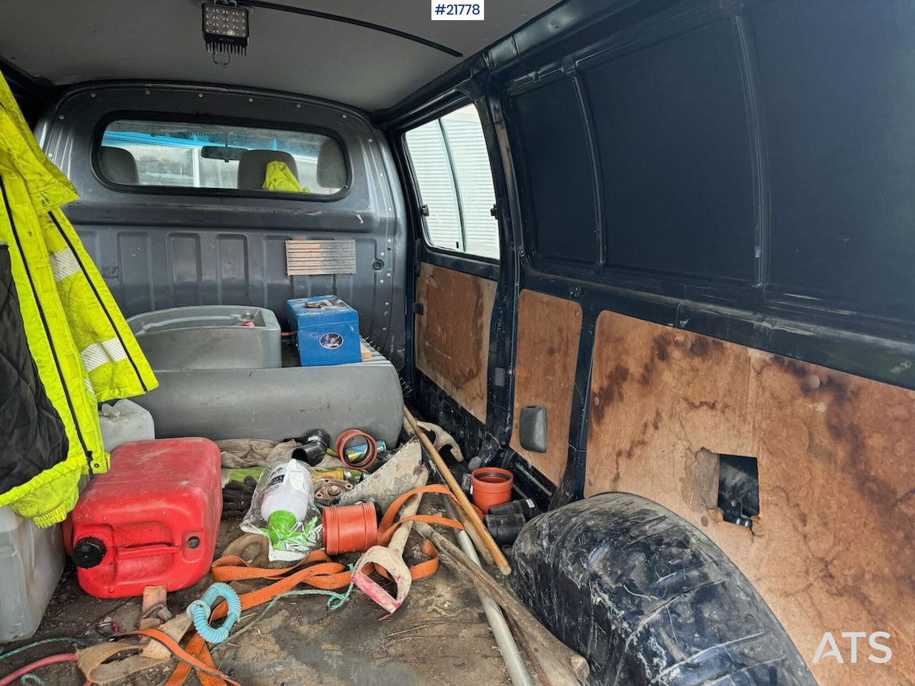 فان Toyota HIACE: صورة 13