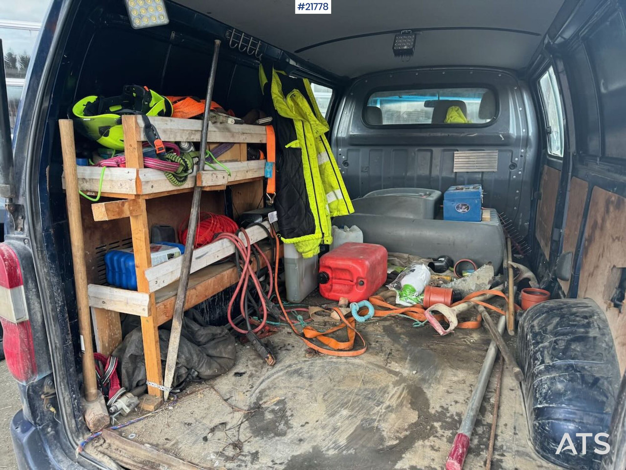 فان Toyota HIACE: صورة 12