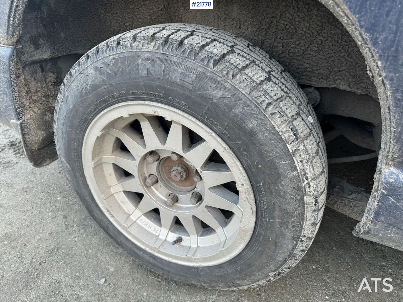 فان Toyota HIACE: صورة 14