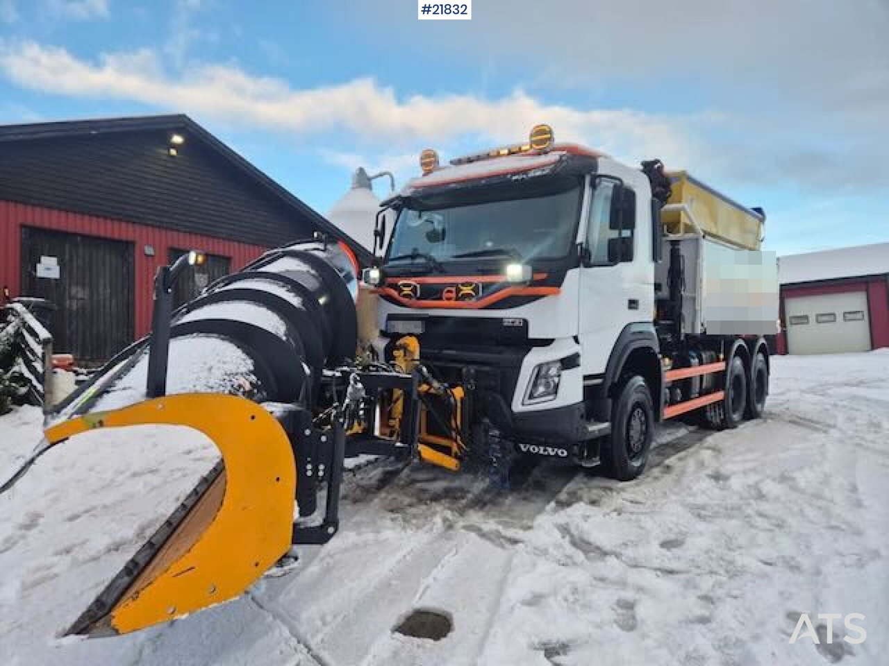 Volvo 2019 Volvo FMX 6x6 brøyterigget tippbil m/ 9,5 t/m kran, 2 sett dekk og lettkasse - شاحنة قلاب: صورة 3 Volvo 2019 Volvo FMX 6x6 brøyterigget tippbil m/ 9,5 t/m kran, 2 sett dekk og lettkasse - شاحنة قلاب: صورة 3