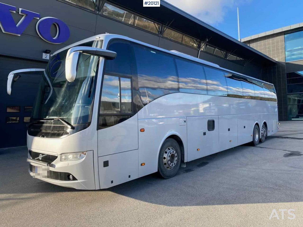 Volvo 9700 B11R Turnebuss m/ sitteplasser til 13+1 og sengeplasser til 12 stk + sovesofa . - حافلة نقل لمسافات طويلة: صورة 1 Volvo 9700 B11R Turnebuss m/ sitteplasser til 13+1 og sengeplasser til 12 stk + sovesofa . - حافلة نقل لمسافات طويلة: صورة 1