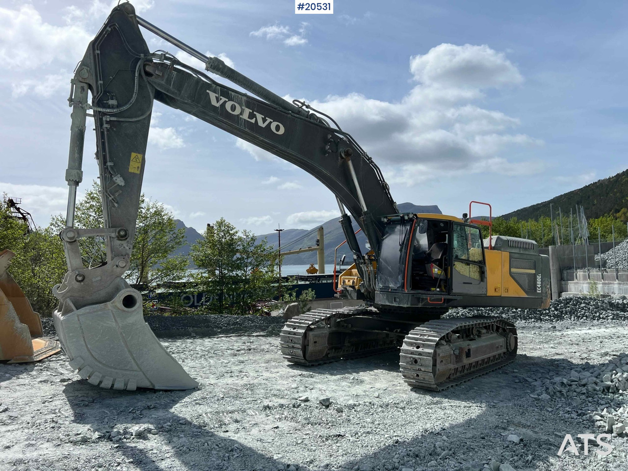 Volvo EC480E - حفّار: صورة 1 Volvo EC480E - حفّار: صورة 1