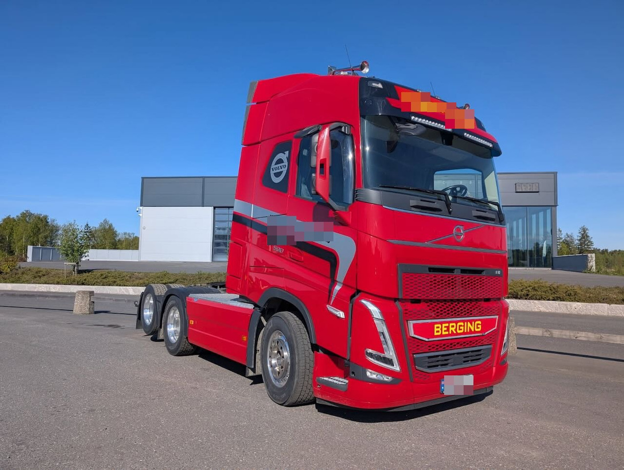 Volvo FH500 - مقطورة السحب: صورة 1 Volvo FH500 - مقطورة السحب: صورة 1
