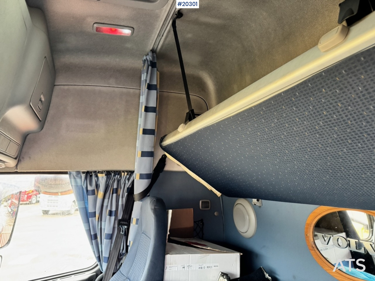 شاحنة برافعة خطافية Volvo FH540: صورة 36