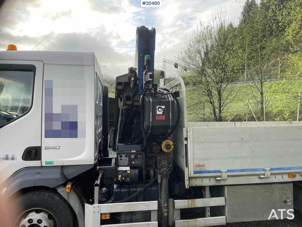 Volvo FL240 - شاحنة كرين, شاحنات مسطحة: صورة 4 Volvo FL240 - شاحنة كرين, شاحنات مسطحة: صورة 4