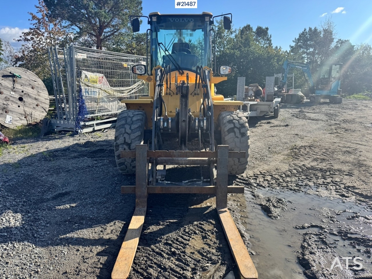 اللودر بعجل Volvo L30G: صورة 9