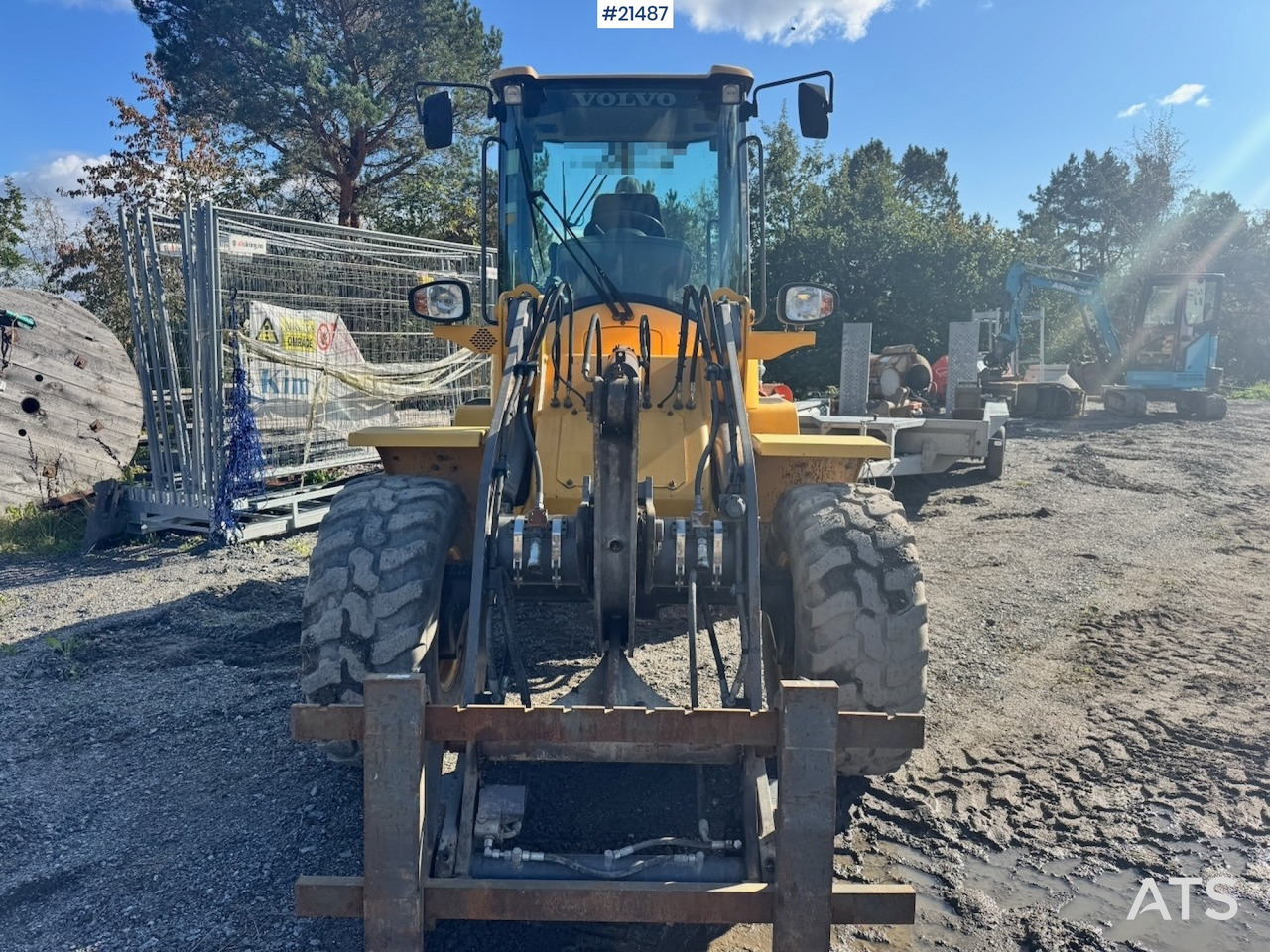 اللودر بعجل Volvo L30G: صورة 10
