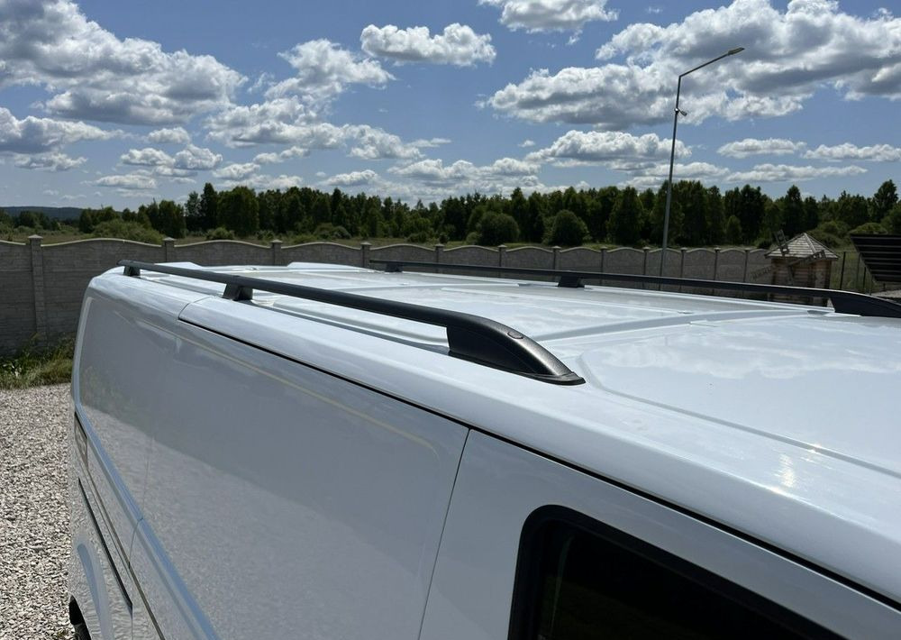 فان المدمجة Ford Transit Custom: صورة 18