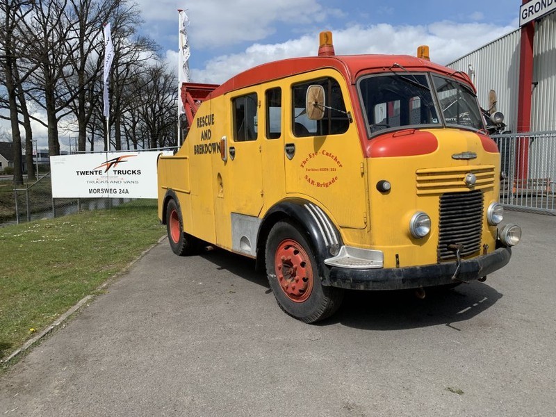 Commercial Commer Wrecker Afsleep Berging 1952 Barnfinds and Restoration projects Dubbelcabine bergingsvoertuig - شاحنة سحب: صورة 1 Commercial Commer Wrecker Afsleep Berging 1952 Barnfinds and Restoration projects Dubbelcabine bergingsvoertuig - شاحنة سحب: صورة 1