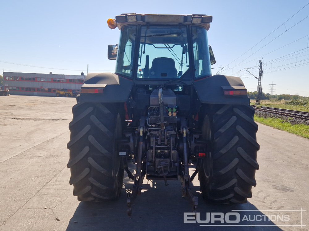 1995 Massey Ferguson 8120 - جرار: صورة 4 1995 Massey Ferguson 8120 - جرار: صورة 4