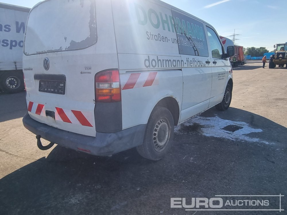 2008 Volkswagen T5 - شاحنة توصيل مغلقة: صورة 5 2008 Volkswagen T5 - شاحنة توصيل مغلقة: صورة 5