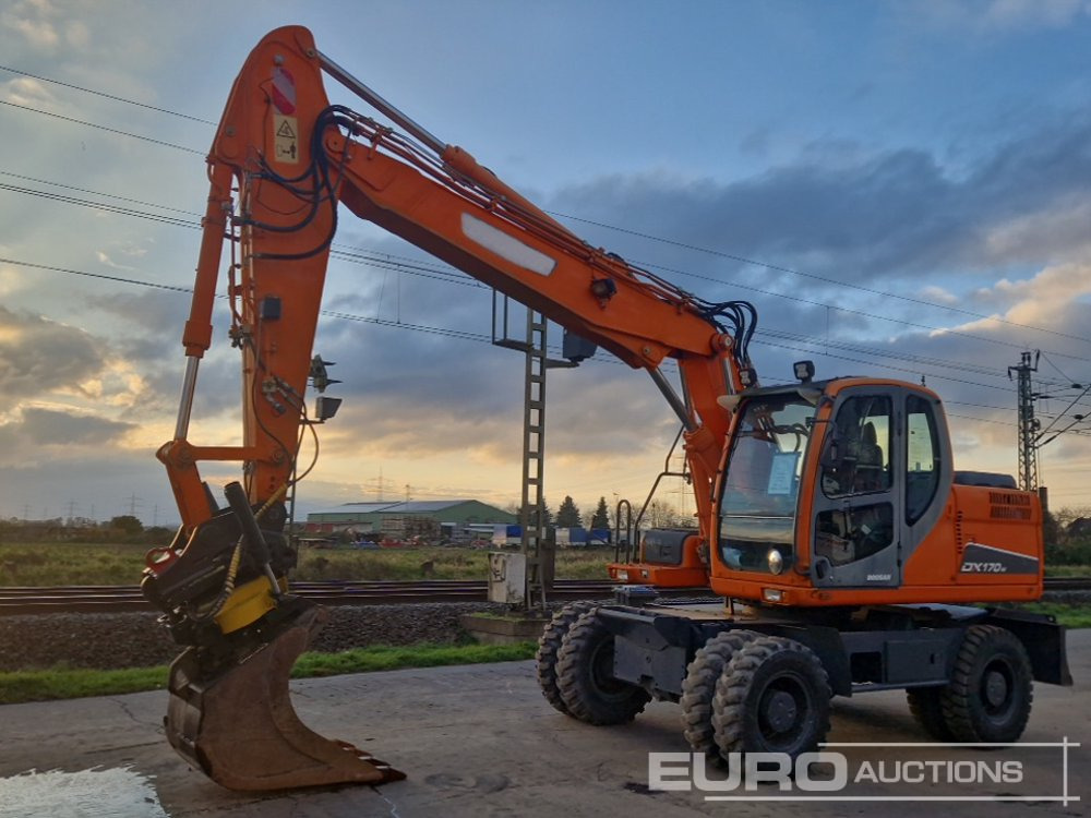 2010 Doosan DX170W - حفار ذو عجلات: صورة 1 2010 Doosan DX170W - حفار ذو عجلات: صورة 1