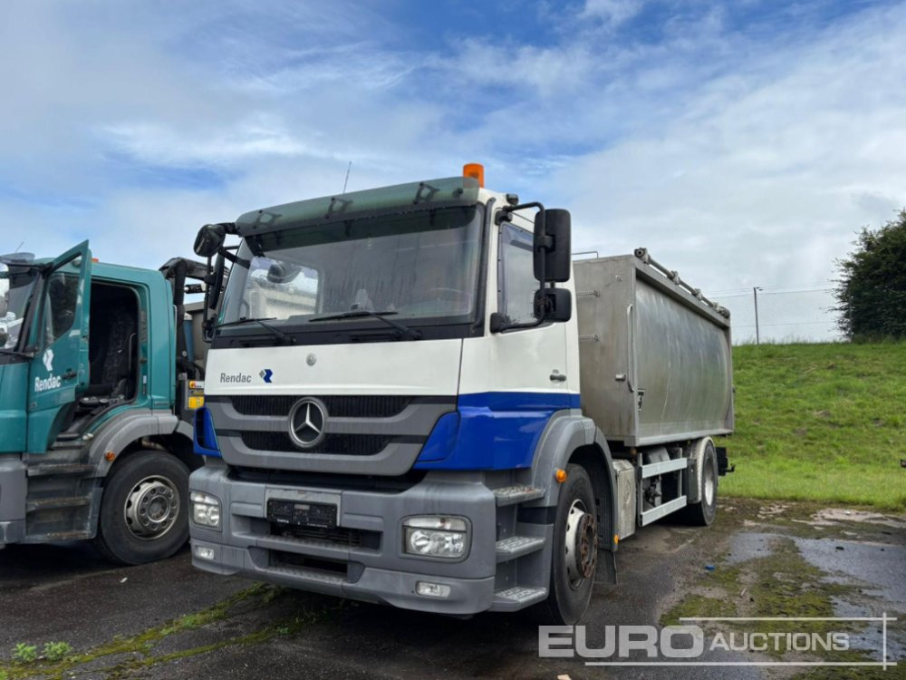 2012 Mercedes Axor 1824L 4x2, Crane, Stamps, Stainless Steel container - شاحنة قلاب: صورة 1 2012 Mercedes Axor 1824L 4x2, Crane, Stamps, Stainless Steel container - شاحنة قلاب: صورة 1