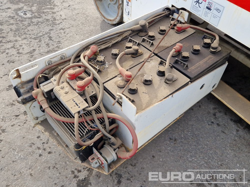 منصة جومحمولةية 2013 Genie GS3232: صورة 12 منصة جومحمولةية 2013 Genie GS3232: صورة 12