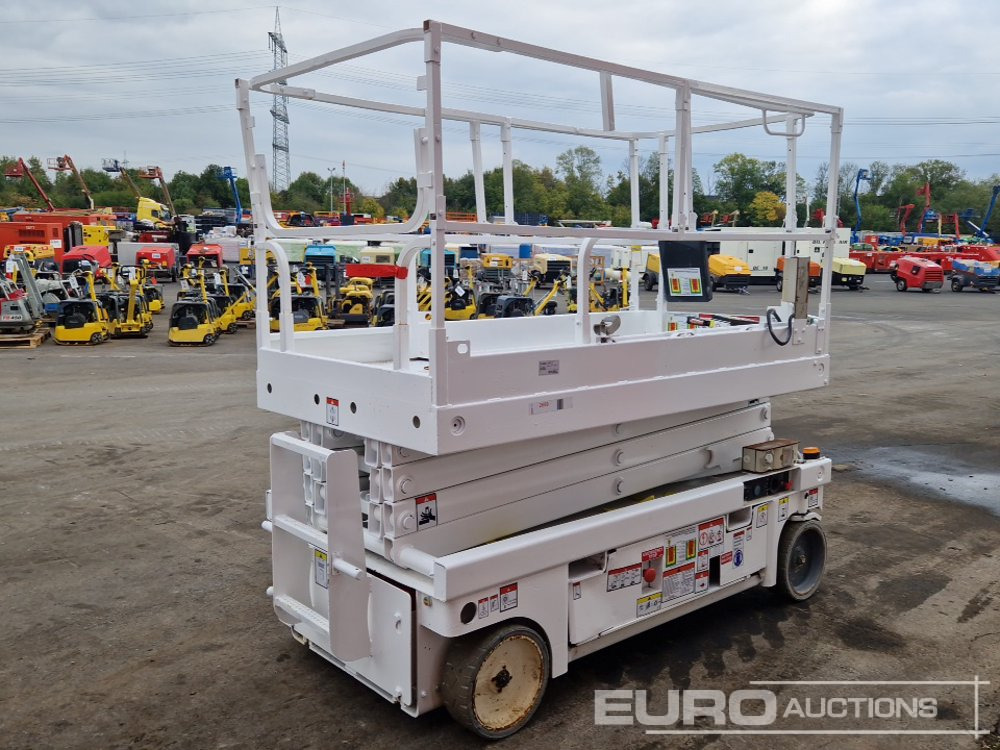 2014 Haulotte Compact 10 - منصة جومحمولةية: صورة 4 2014 Haulotte Compact 10 - منصة جومحمولةية: صورة 4