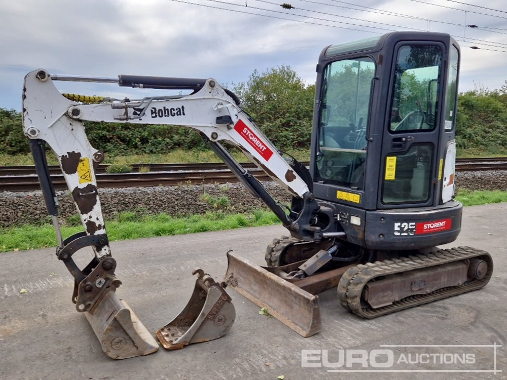 2015 Bobcat E25 EM - حفار صغير: صورة 1 2015 Bobcat E25 EM - حفار صغير: صورة 1
