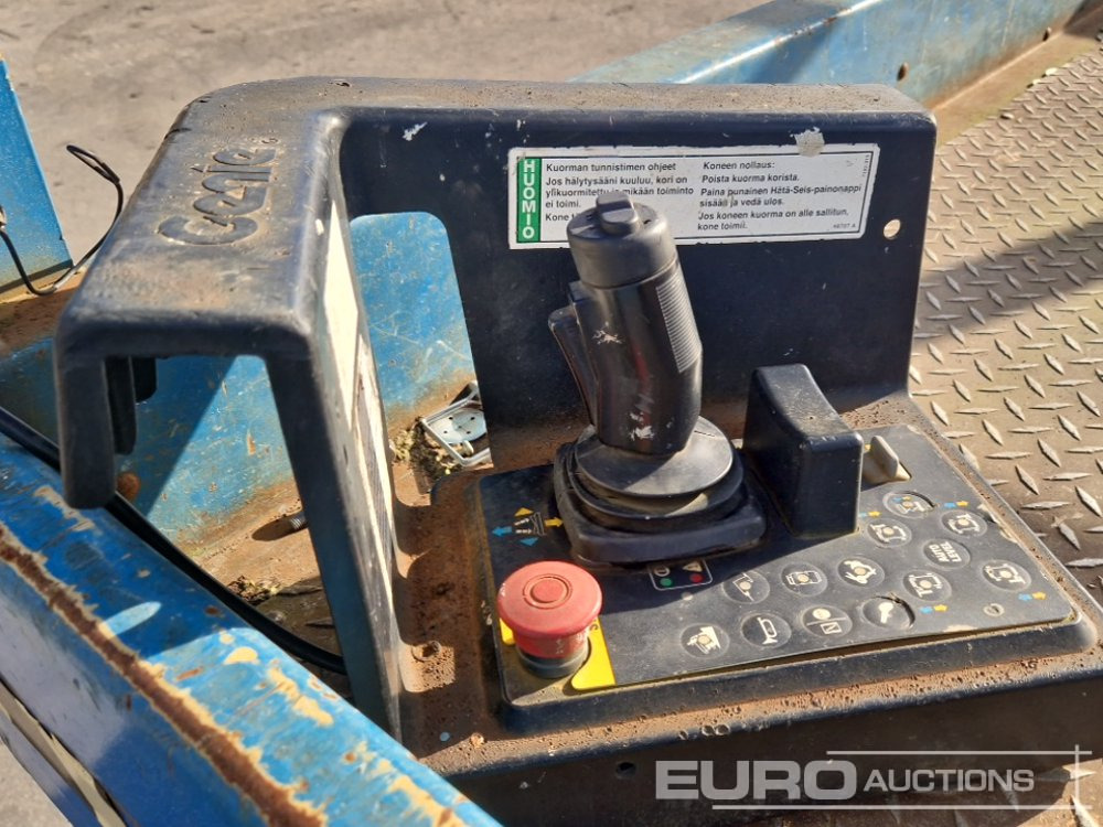 مرفاع مقصي 2015 Genie GS3369RT: صورة 16 مرفاع مقصي 2015 Genie GS3369RT: صورة 16