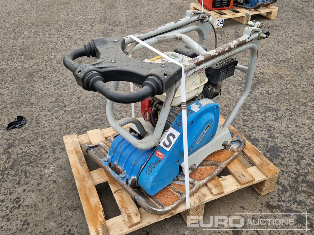 2015 Weber CF3 - صفيحة هزازة: صورة 1 2015 Weber CF3 - صفيحة هزازة: صورة 1