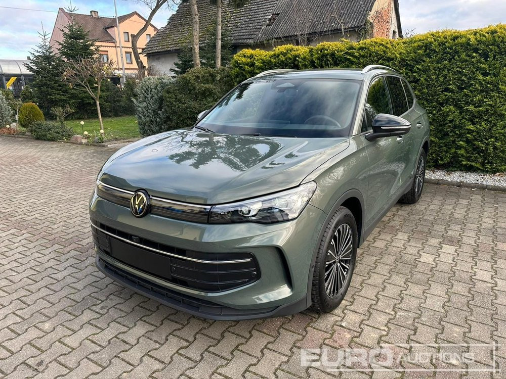 2025 Volkswagen Tiguan - سيارة دفع رباعي: صورة 1 2025 Volkswagen Tiguan - سيارة دفع رباعي: صورة 1