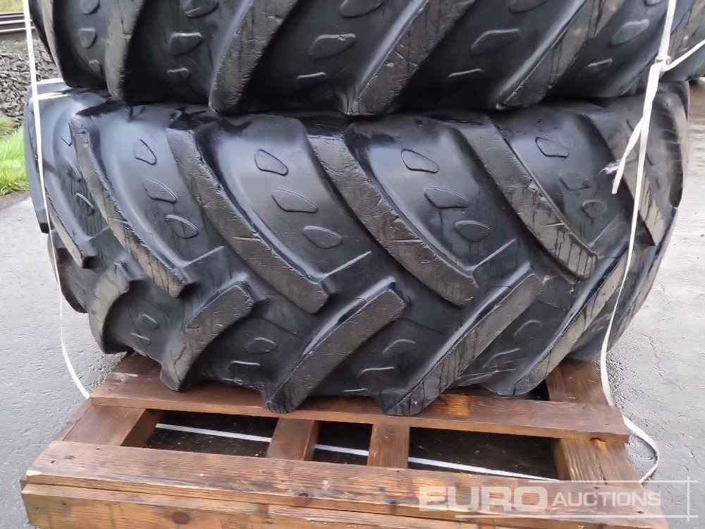 620/70 R 42 Tyres with Rims - إطارات: صورة 4 620/70 R 42 Tyres with Rims - إطارات: صورة 4