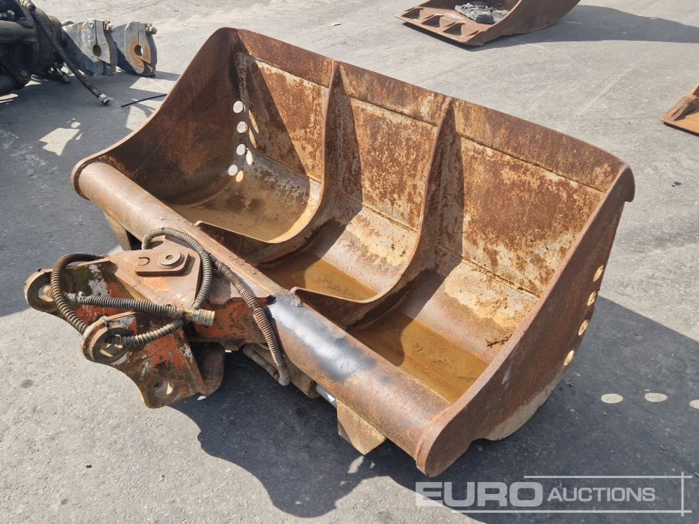 72" Hydraulic Tilt Ditching Bucket to suit Atlas - بكت: صورة 3 72" Hydraulic Tilt Ditching Bucket to suit Atlas - بكت: صورة 3