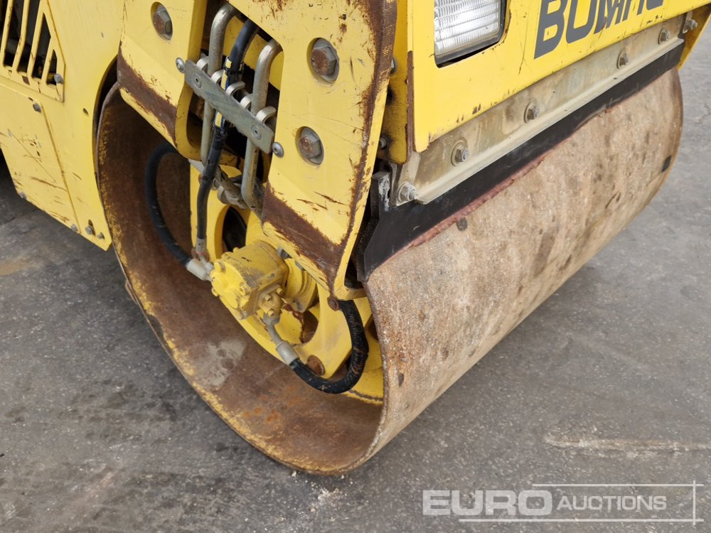 مدحلة Bomag BW100AD-4: صورة 8