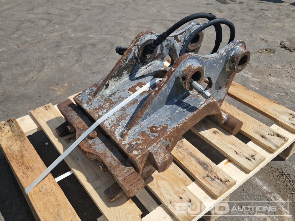 CW10 Hydraulic QH - قارنة التوصيل السريعة: صورة 1 CW10 Hydraulic QH - قارنة التوصيل السريعة: صورة 1